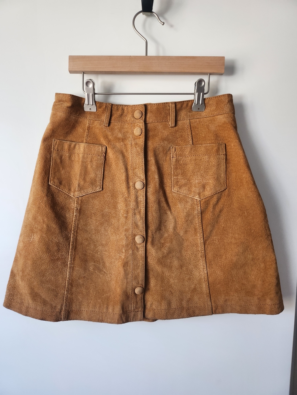 Monki Snap-Front Tan Suede A-Line Skirt i